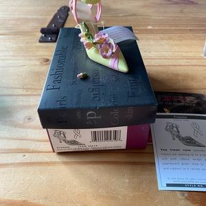 Just The Right Shoe, Freesia. Breast Cancer awareness.